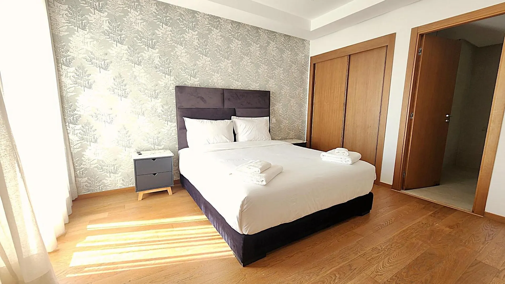 The 53 Gauthier By Ib Signature - Stylish Two-Bedroom Flat - Wifi, Self Check-In, Day And Night Security, Close To All Facilities Casablanca Apartment